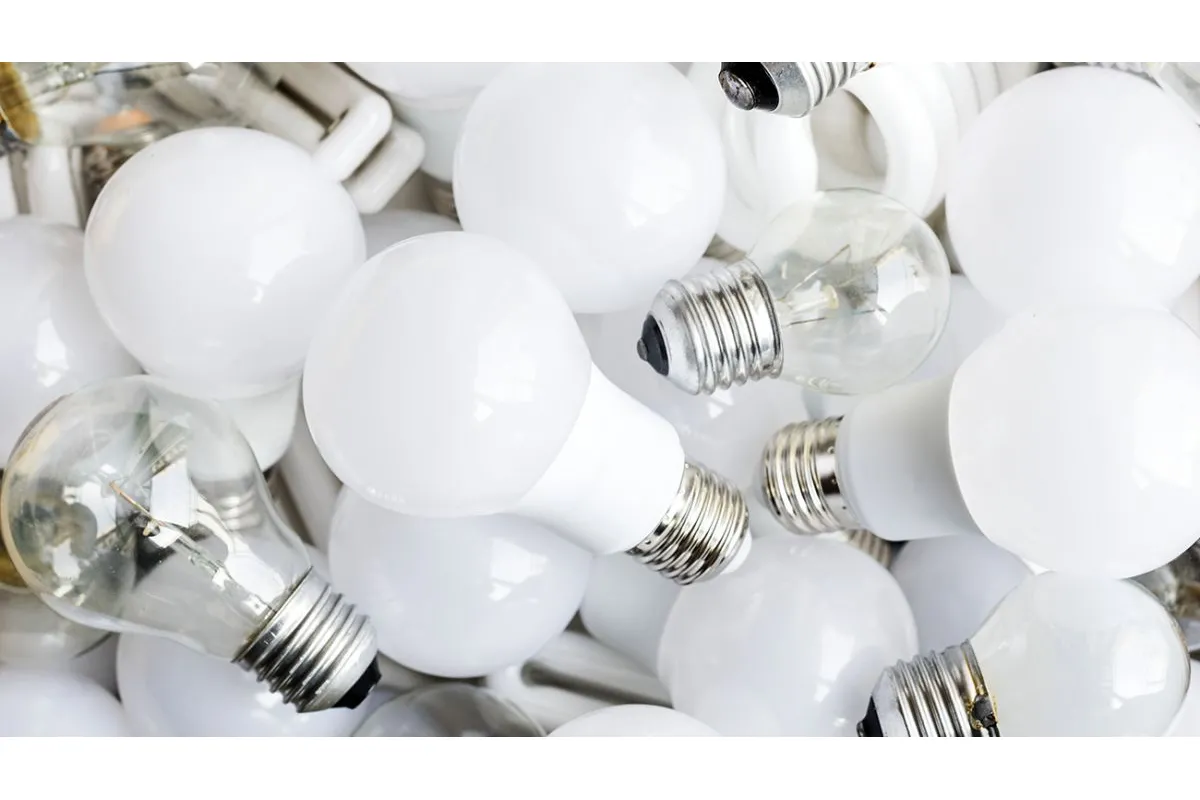Українці обміняли більше 1 млн ламп розжарювання на енергозберігаючі