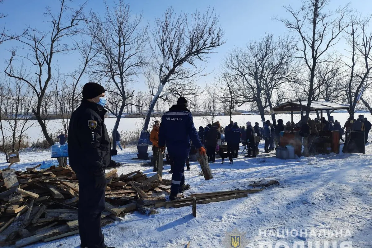 Працівники поліції активно готуються до свята Водохреща на Київщині, детальніше про свято і підготовку: