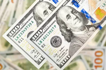 ​Курс валют Нацбанка на 18 мая. Доллар и евро продолжают дешеветь