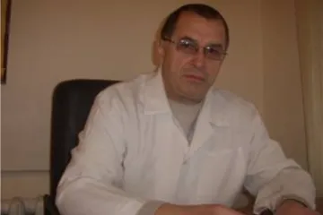 ​Весненко Анатолий Иванович - врач-хирург, вместо медицины занимается разводом людей!