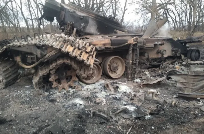 Рф масово втрачає танки в Україні: їм буквально "зриває башту" – британська розвідка