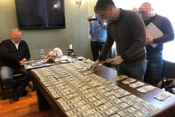 ​Топ-чиновник Минюста пытался продать должность за 55 тысяч долларов
