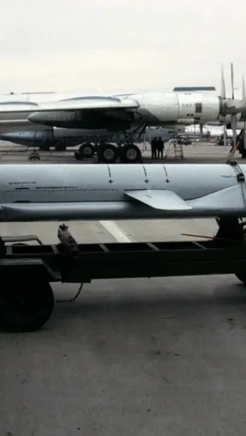 ​Вчора рф атакувала Україну ракетою з імітатором ядерної боєголовки – Defense Express 