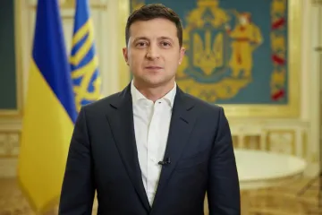 ​Перший іменний пістолет, виданий особисто новим президентом України, Володимиром Зеленським