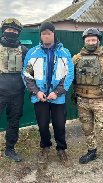 ​СБУ затримала на Харківщині колишніх посадовців Укрзалізниці, які допомагали перекидати російські воєнні ешелони в Україну