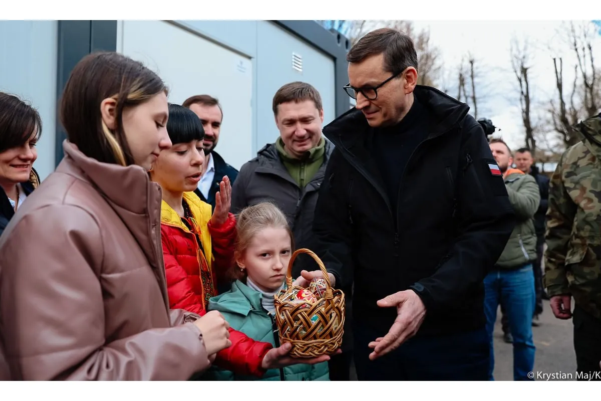 Російське вторгнення в Україну : Прем'єр-міністр Польщі відкрив у Львові модульне містечко для переселенців