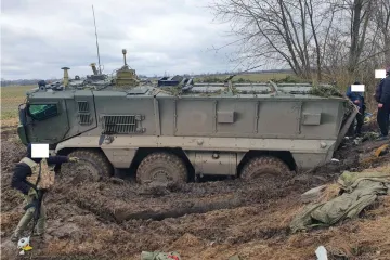 ​ЗСУ "затрофеїли" на Донеччині найбільш захищений бронеавтомобіль рф "Тайфун-К" (відео)