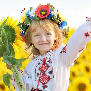 ​День вишиванки в Україні: вітання від Зеленського, Kalush Orchestra і Патрон у вишиванці