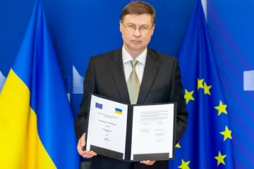 ​ЄС та Україна підписали меморандум про 1 мільярд євро екстреної макрофінансової допомоги