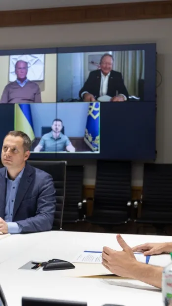 ​Володимир Зеленський і голова BlackRock обговорили залучення інвестицій в Україну