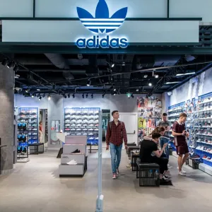 ​Adidas не заплатив податки у сумі 10 млрд рублів  і залишив росію