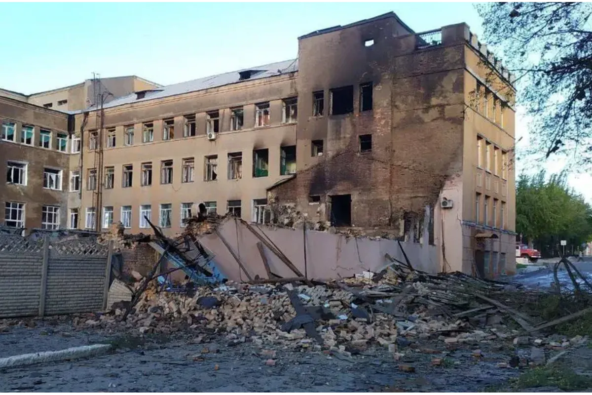 На Луганщині знищено казарму "вагнерівців", повідомляють про десятки загиблих (фото, відео)