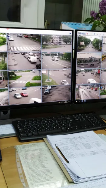 ​У Чернігові державні виконавці через камери «Безпечного міста» знаходять арештовані за борги авто