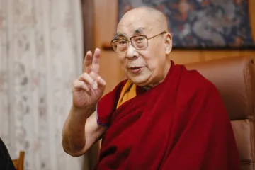 ​Дискусії з лауреатом Нобелівської премії миру Далай-ламою