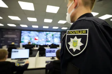 ​В Киевской области задержали следователя полиции, который вымогал 4 000 долларов у задержанного