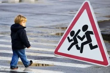 ​Київська прокуратура вимагає від столичної влади зробити безпечнішими дороги біля шкіл та дитячих садків