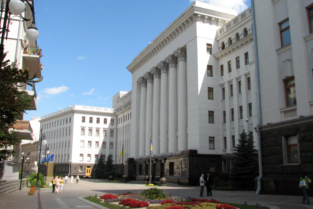 Тимошенко і Татаров втратять роботу? Які зміни очікують Офіс Президента?