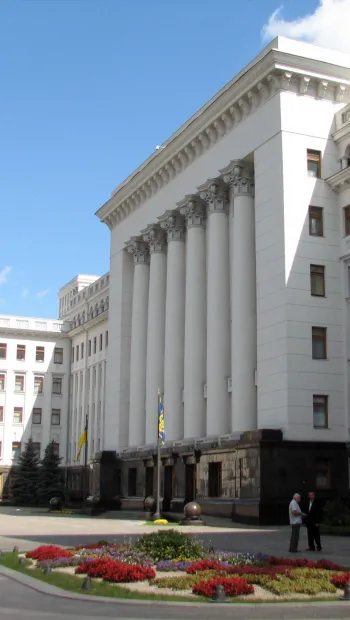 ​Тимошенко і Татаров втратять роботу? Які зміни очікують Офіс Президента?