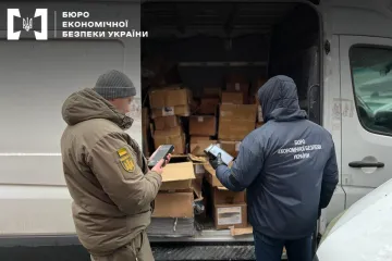 ​За матеріалами БЕБ закарпатським митникам повідомлено про підозру у сприянні незаконному ввезенню електроніки в Україну