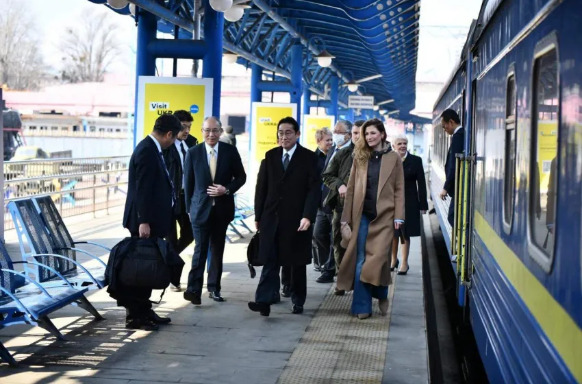 Прем'єр-міністр Японії Фуміо Кішіда прибув з візитом до Києва