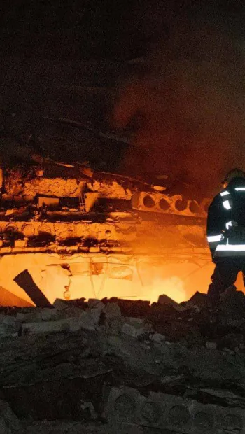 ​Рятувальники Сумщини показали наслідки нічного терористичного удару росіян