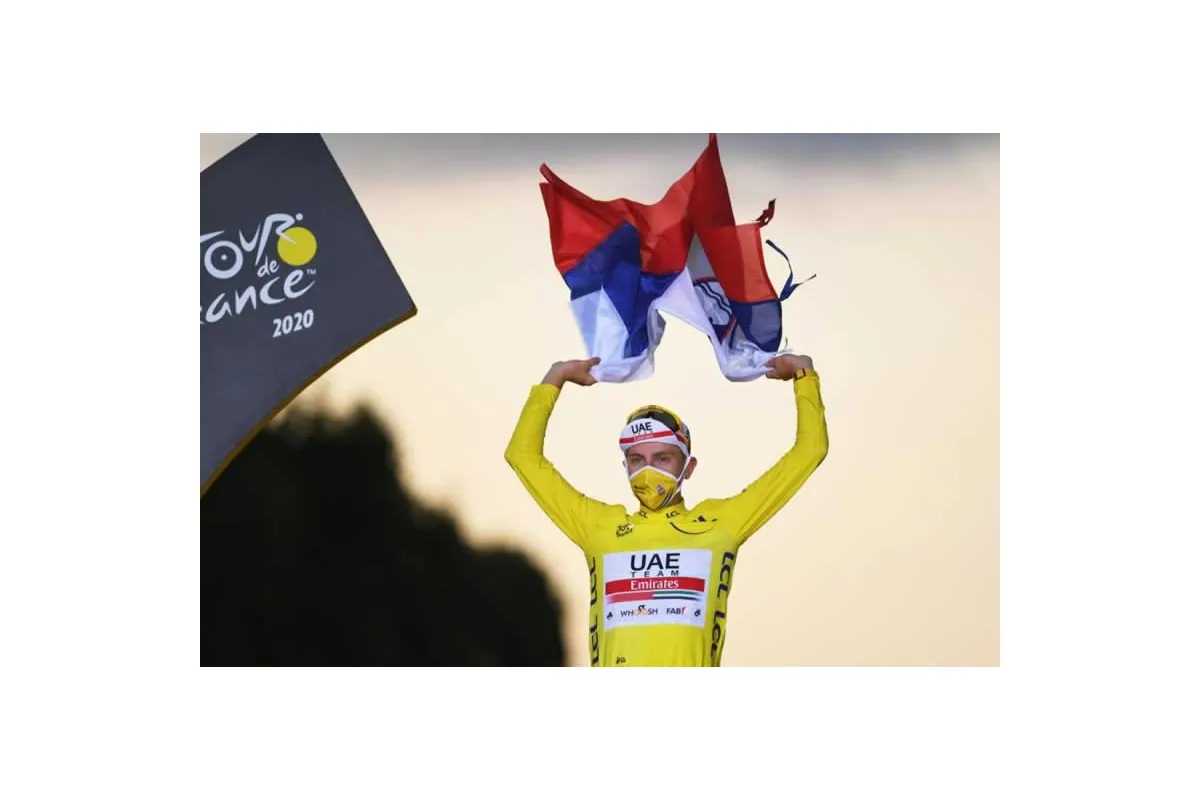 Тадей Погакар став першим словенцем, який виграв Тур де Франс
