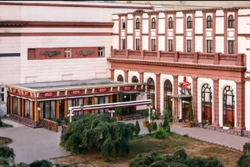 ​Российский бизнесмен оформил на доверенных лиц сеть отелей в Одессе