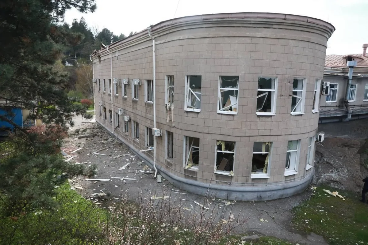 Російське вторгнення в Україну : рф вдень обстріляла ракетами острів Хортиця в Запоріжжі