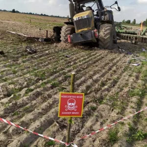 ​На Київщині трактор наїхав на вибухівку