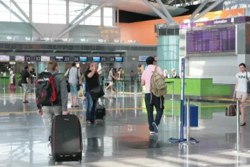 ​В українських аеропортах відкрилися пункти пропуску
