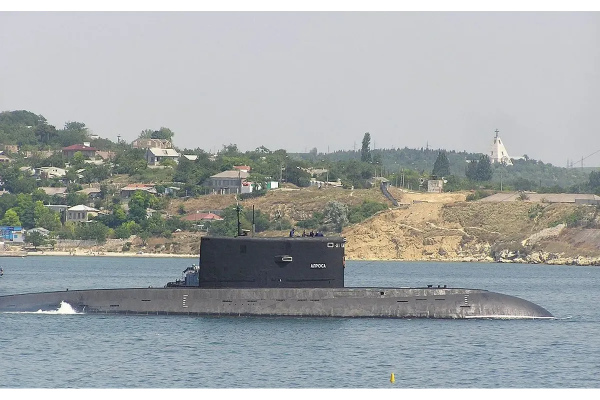 Одеса: у Чорному морі з'явилась ще одна російська субмарина з "Калібрами"