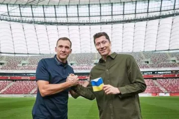 ​Тренер Польши объяснил отказ Левандовски играть на ЧМ-2022 в повязке с флагом Украины