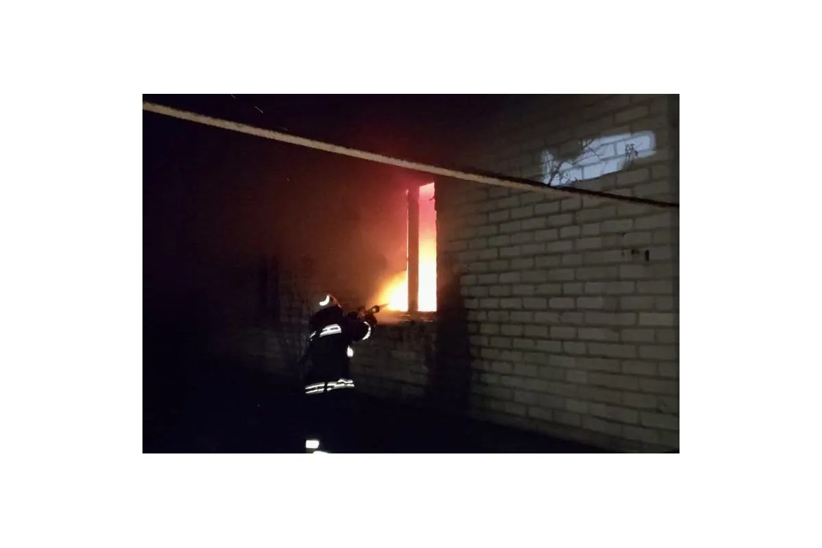 Протягом минулої доби рятувальники Херсонщини ліквідували 4 пожежі, 3 з них виникли внаслідок ворожих обстрілів - ДСНС України 