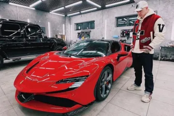 ​Известный украинский айтишник купил себе суперкар Ferrari за 1 млн долларов