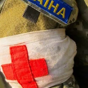 ​Військову медсестру зі Львова оштрафували на 102 тис. грн за відмову їхати на фронт