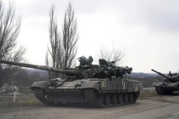 ​Російське вторгнення в Україну : Чоловіків із Маріуполя примусово мобілізують до «армії днр»