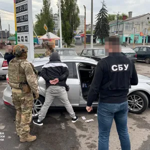 ​Погрожували та вимагали гроші: СБУ викрила організоване угруповання на Донеччині