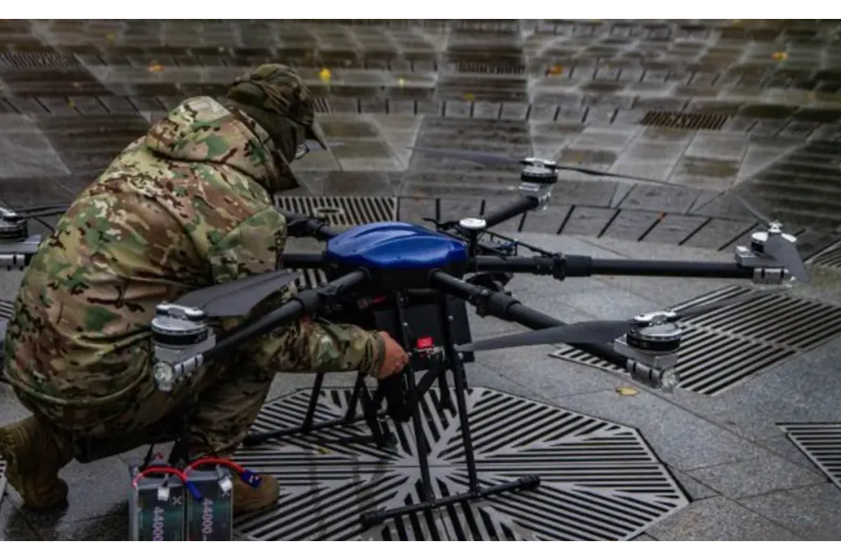 "Кажан" в роботі: у Міноборони показали роботу ударного українського дрону (відео)