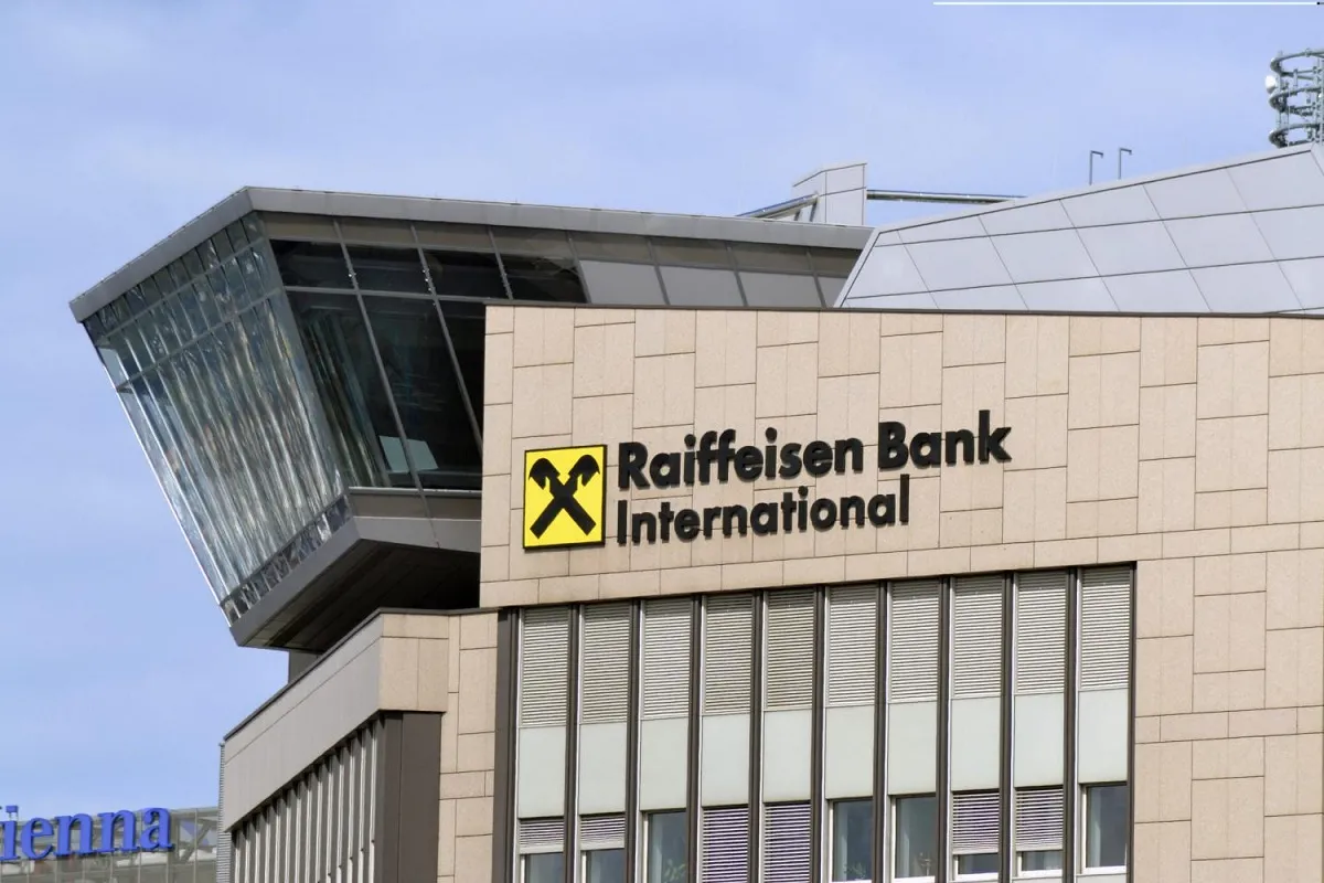 Спонсор війни та Росії Raiffeisen Bank заробив на "схемі" нічних депозитних сертифікатів НБУ 3.6 мільярда