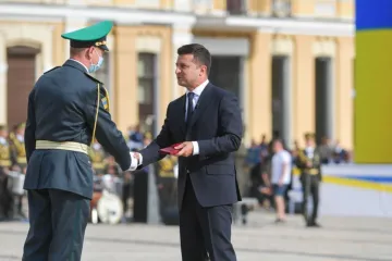 ​В День Независимости Владимир Зеленский присвоил звание Героя Украины трем гражданам