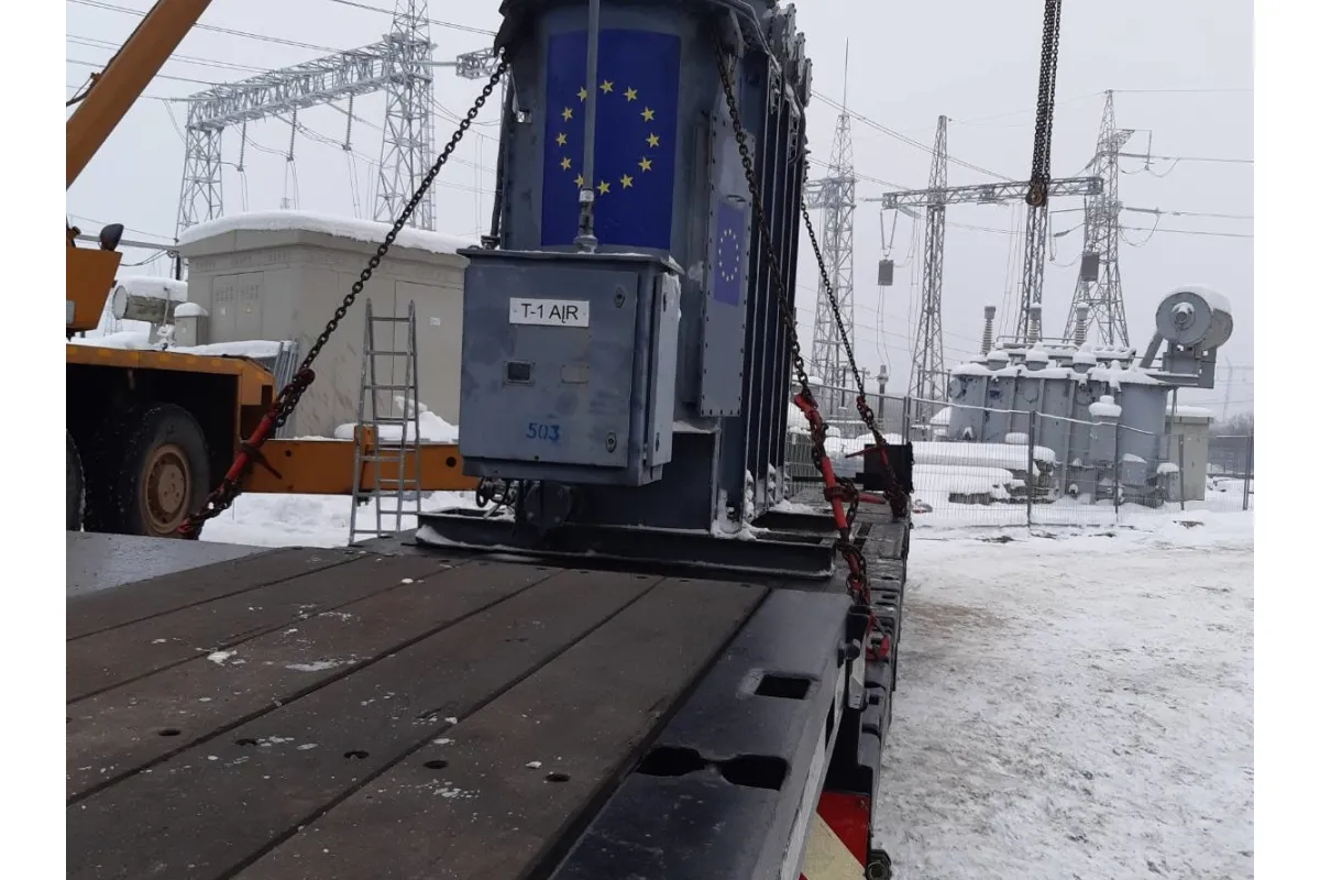 Країни ЄС передали Україні понад тисячу генераторів, - повідомив єврокомісар з питань кризового врегулювання Янез Ленарчич