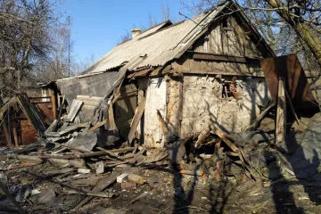 ​Ворог б’є по селах Донеччини - військові об’єкти поряд з місцями влучання снарядів російських «визволителів» відсутні
