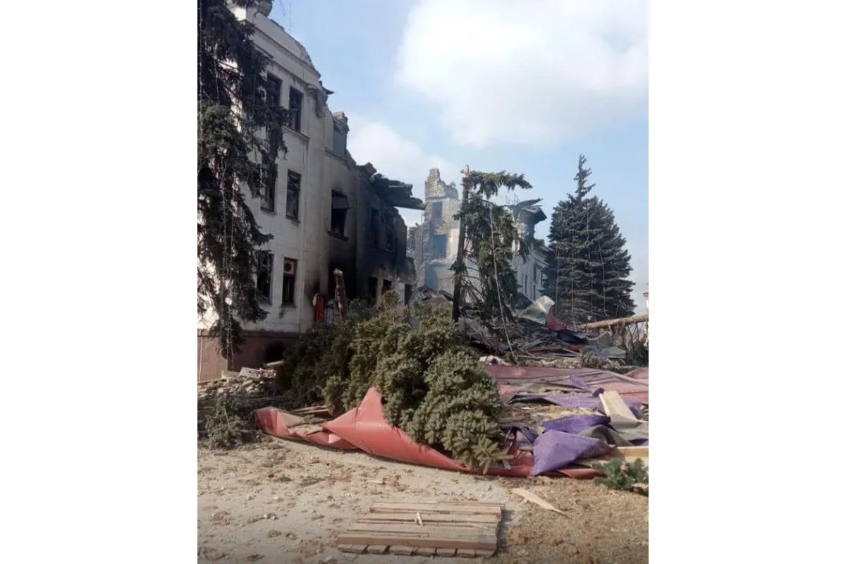Збройні сили рф піддали бомбардуванню житлові квартали Маріуполя