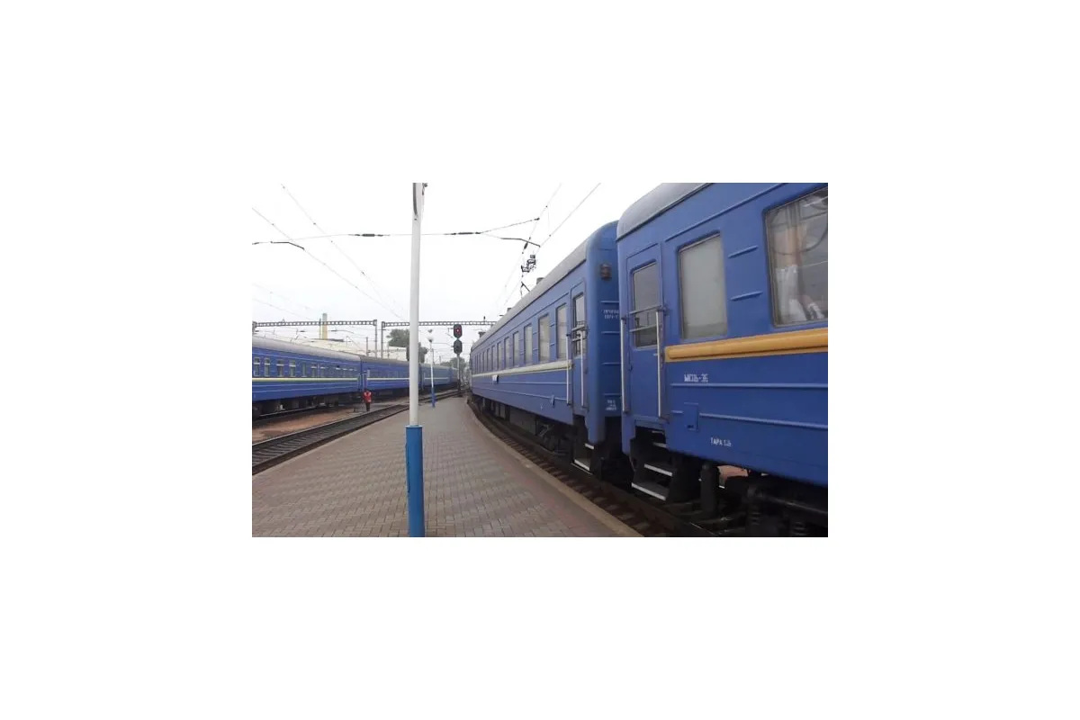 «Укрзалізниця» запустить електрички з карантинними обмеженнями для пасажирів