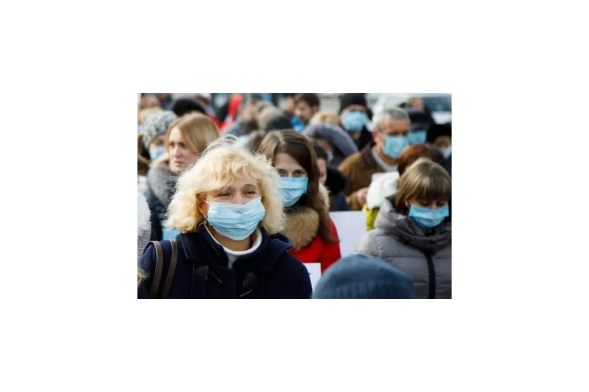 Захисні маски стануть нормою існування для людей, — експерт ВООЗ