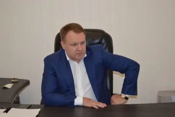 ​Виталий Кропачев требует от шахты «Краснолиманская» 1,3 млрд гривен, но вынужден судиться с АМКУ