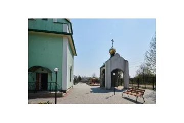 ​Освятили хрест і купол у Свято-Духівському храмі м. Дніпра