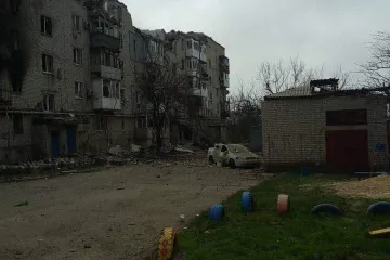 ​Російське вторгнення в Україну : У Луганській області тривають бої у Попасній та Рубіжному. За добу в регіоні зафіксовано 17 обстрілів.