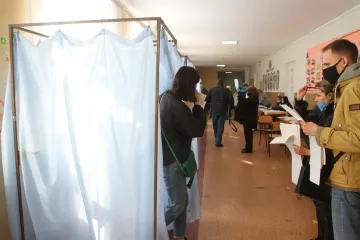 ​У день виборів поліція Дніпропетровщини отримала 450 повідомлень про порушення виборчого законодавства