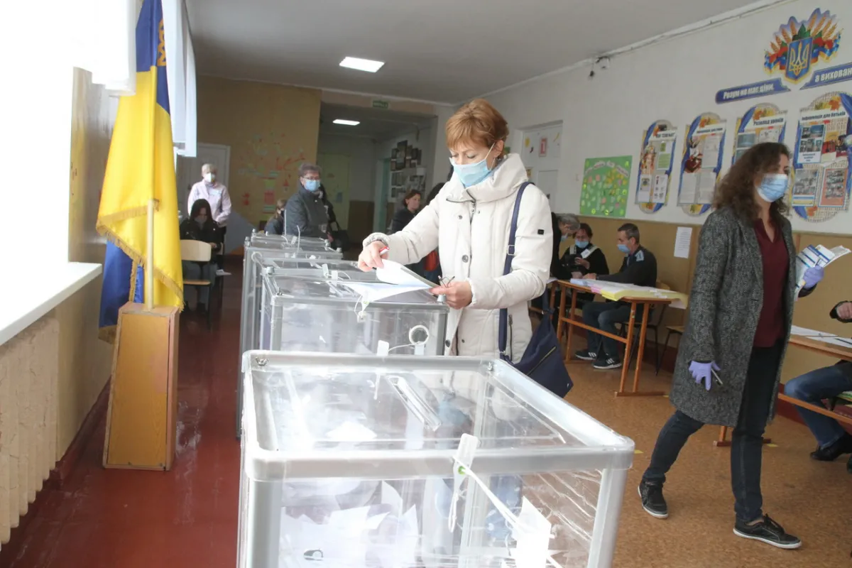 На Дніпропетровщині проголосувало 34,16% мешканців